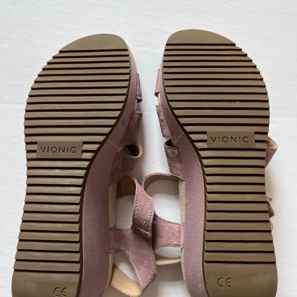 Vionic Hoola Tawny Mauve Suede T strap Wedge Sandal Size 11 - Picture 7 of 9